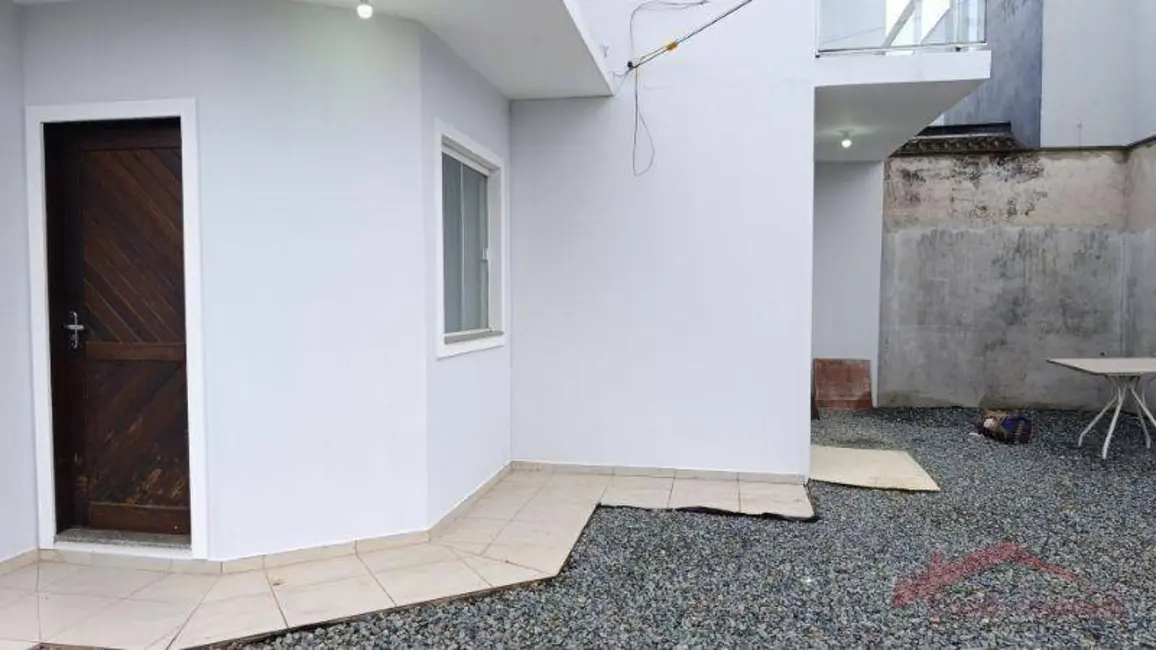 Foto 3 de Casa com 3 quartos para alugar, 99m2 em Adhemar Garcia, Joinville - SC