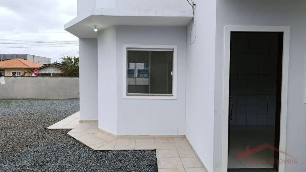 Foto 1 de Casa com 3 quartos para alugar, 99m2 em Adhemar Garcia, Joinville - SC