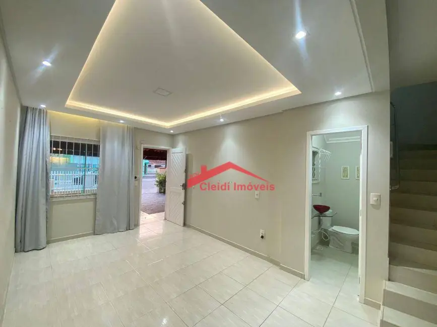 Foto 6 de Sobrado com 3 quartos à venda, 110m2 em Vila Nova, Joinville - SC