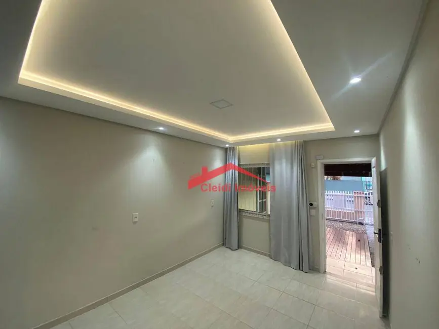 Foto 5 de Sobrado com 3 quartos à venda, 110m2 em Vila Nova, Joinville - SC