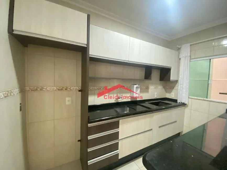 Foto 4 de Sobrado com 3 quartos à venda, 110m2 em Vila Nova, Joinville - SC