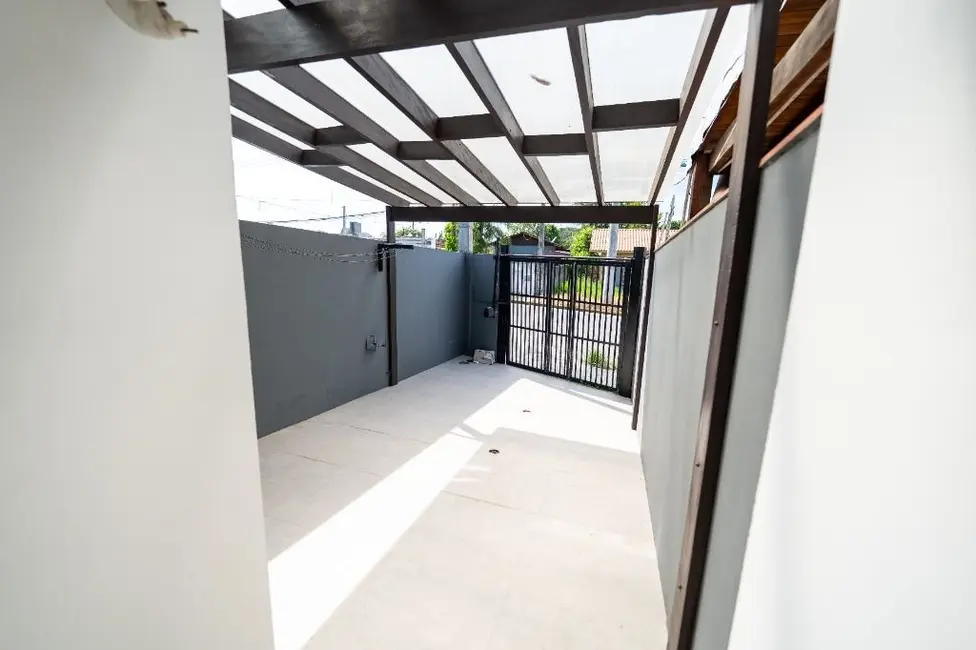 Foto 9 de Casa com 2 quartos à venda, 56m2 em Adhemar Garcia, Joinville - SC