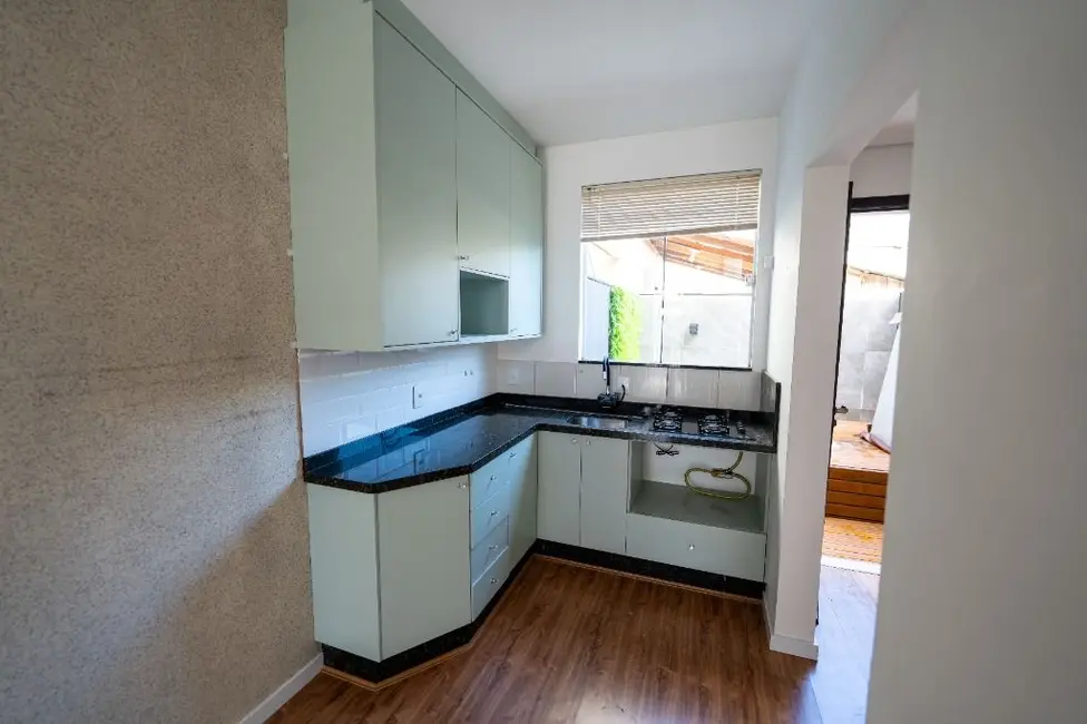 Foto 4 de Casa com 2 quartos à venda, 56m2 em Adhemar Garcia, Joinville - SC