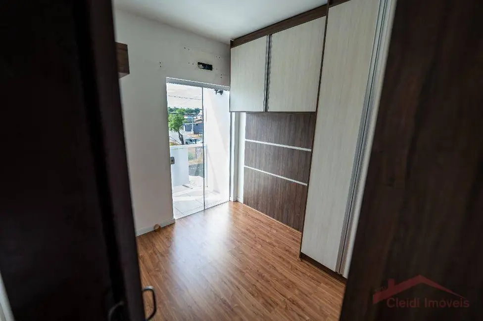 Foto 6 de Casa com 2 quartos à venda, 56m2 em Adhemar Garcia, Joinville - SC