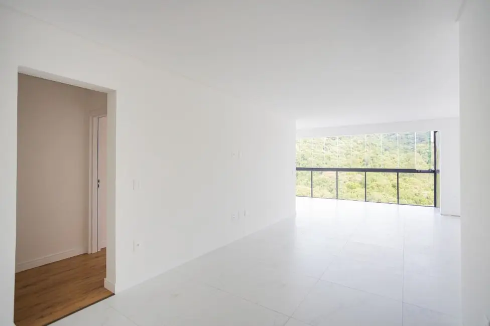Foto 7 de Apartamento com 3 quartos à venda, 127m2 em Atiradores, Joinville - SC