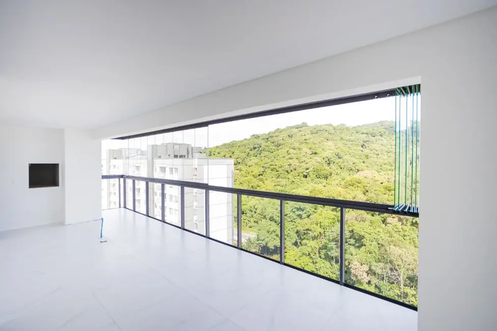 Foto 2 de Apartamento com 3 quartos à venda, 127m2 em Atiradores, Joinville - SC