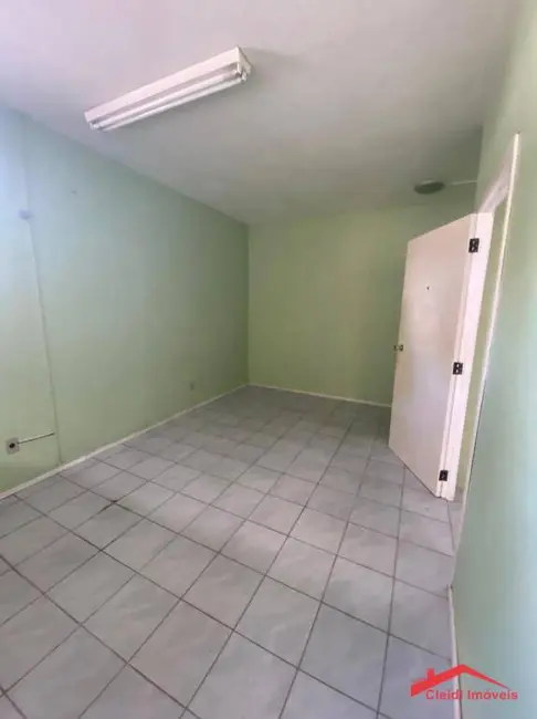 Foto 7 de Sala Comercial para alugar, 30m2 em América, Joinville - SC