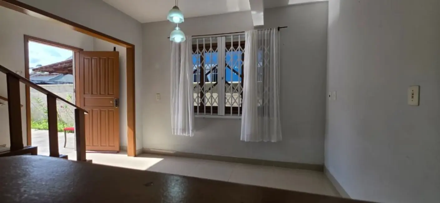 Sobrado com 3 quartos à venda, 315m2 em Jardim Iririú, Joinville - SC - imagem 7 Foto 7 de Sobrado com 3 quartos à venda, 315m2 em Jardim Iririú, Joinville - SC