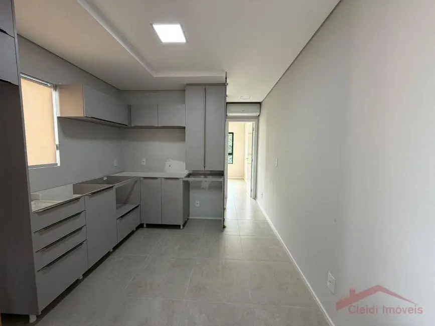 Foto 4 de Apartamento com 1 quarto para alugar, 66m2 em Santo Antônio, Joinville - SC