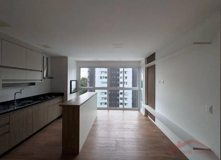 Foto 2 de Apartamento com 2 quartos à venda, 81m2 em Centro, Joinville - SC