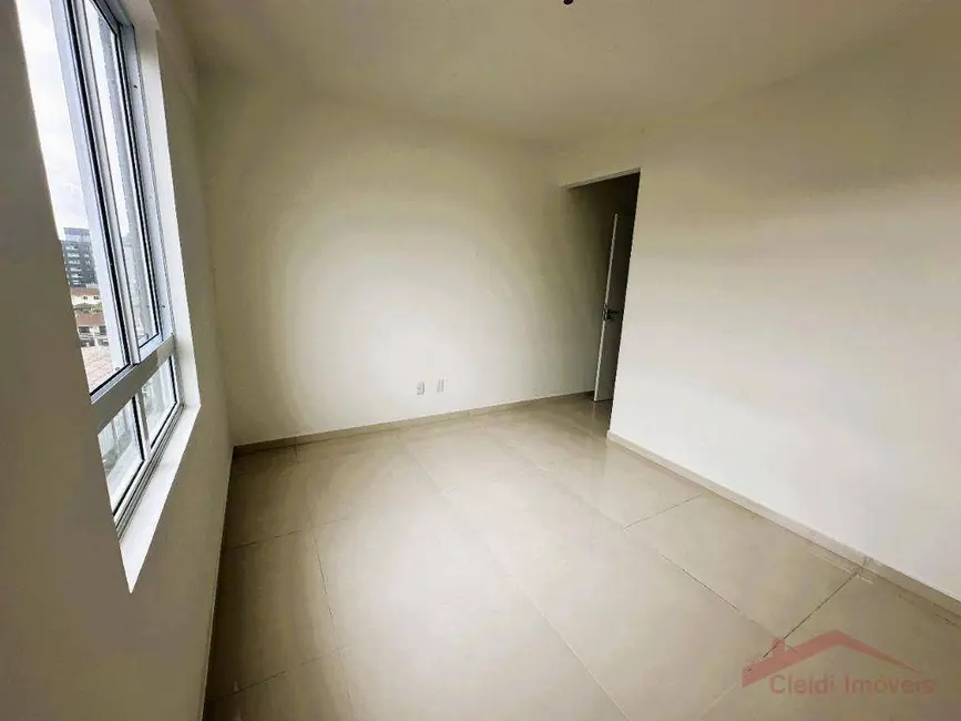 Foto 7 de Apartamento com 2 quartos à venda, 100m2 em Saguaçu, Joinville - SC