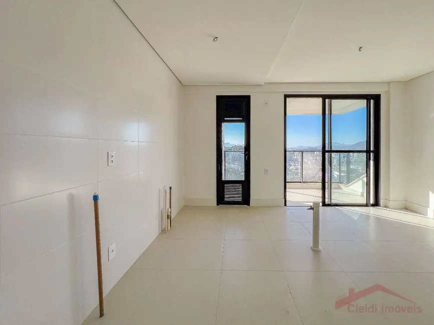 Foto 4 de Apartamento com 3 quartos à venda, 134m2 em Santo Antônio, Joinville - SC