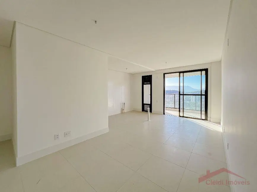 Foto 2 de Apartamento com 3 quartos à venda, 134m2 em Santo Antônio, Joinville - SC
