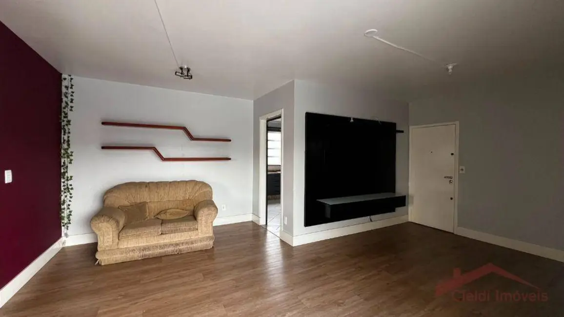 Foto 5 de Apartamento com 3 quartos para alugar, 134m2 em Saguaçu, Joinville - SC