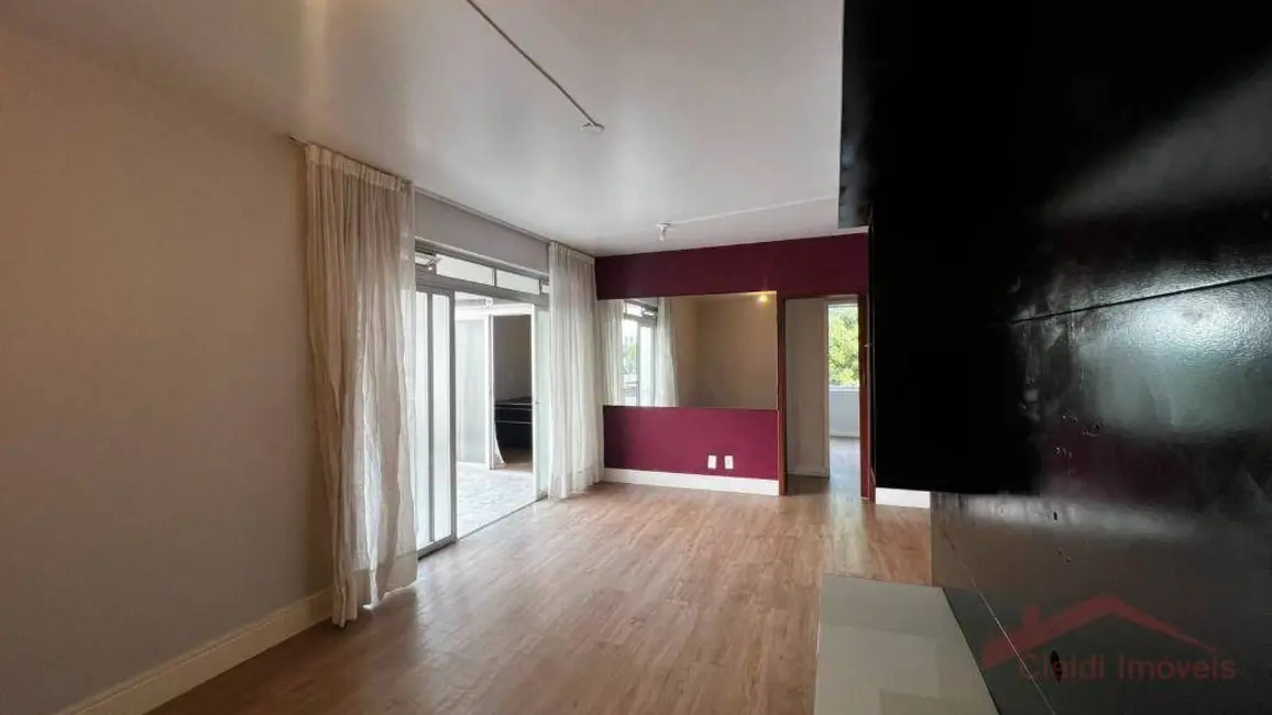 Foto 4 de Apartamento com 3 quartos para alugar, 134m2 em Saguaçu, Joinville - SC