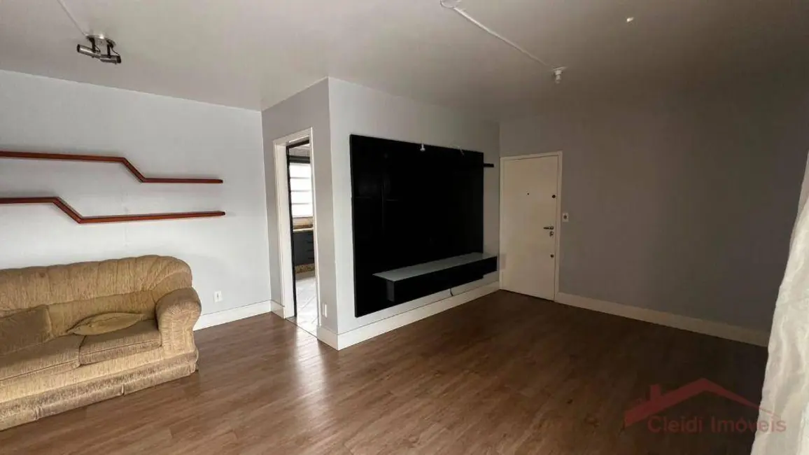 Foto 6 de Apartamento com 3 quartos para alugar, 134m2 em Saguaçu, Joinville - SC