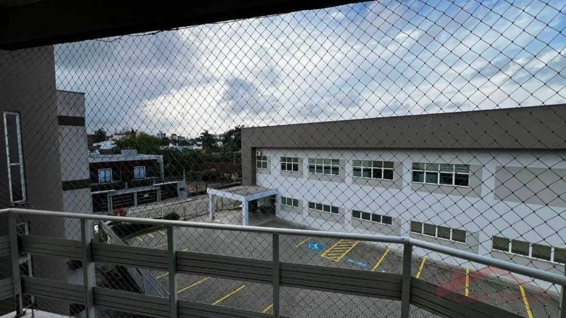 Foto 8 de Apartamento com 3 quartos para alugar, 134m2 em Saguaçu, Joinville - SC