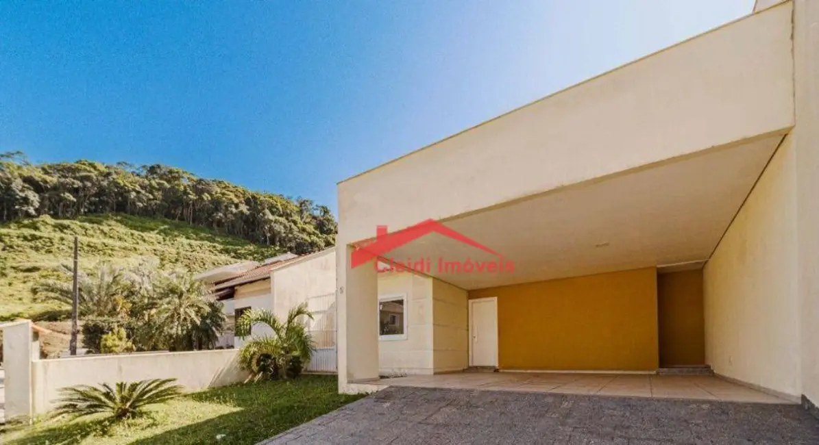 Casa de Condomínio com 4 quartos à venda, 403m2 em Iririú, Joinville - SC - imagem 2 Foto 2 de Casa de Condomínio com 4 quartos à venda, 403m2 em Iririú, Joinville - SC