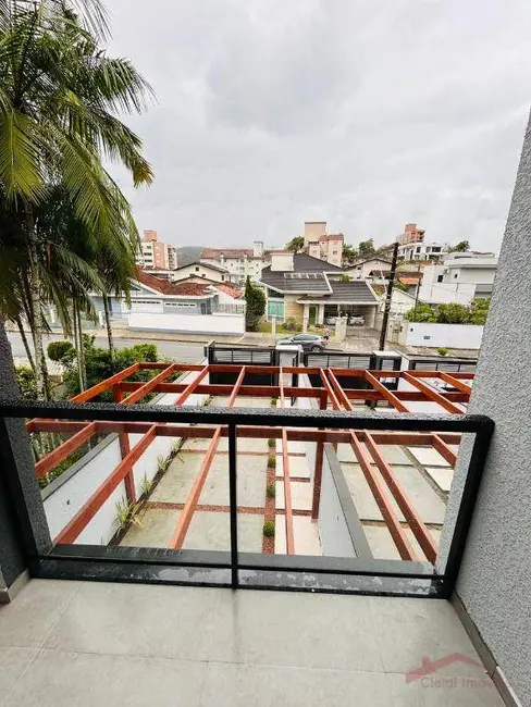 Sobrado com 3 quartos à venda, 113m2 em Saguaçu, Joinville - SC - imagem 7 Foto 7 de Sobrado com 3 quartos à venda, 113m2 em Saguaçu, Joinville - SC