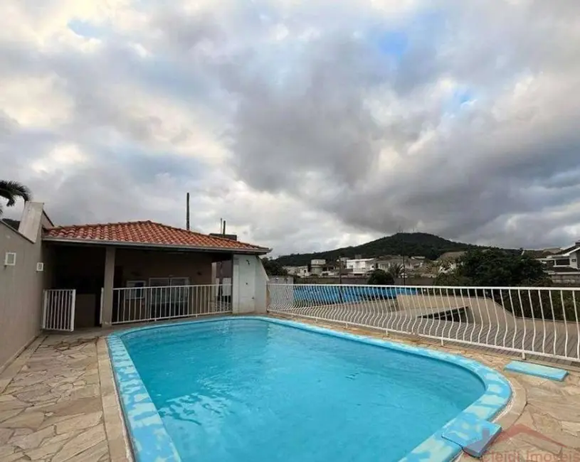 Foto 1 de Apartamento com 2 quartos para alugar, 71m2 em Boa Vista, Joinville - SC