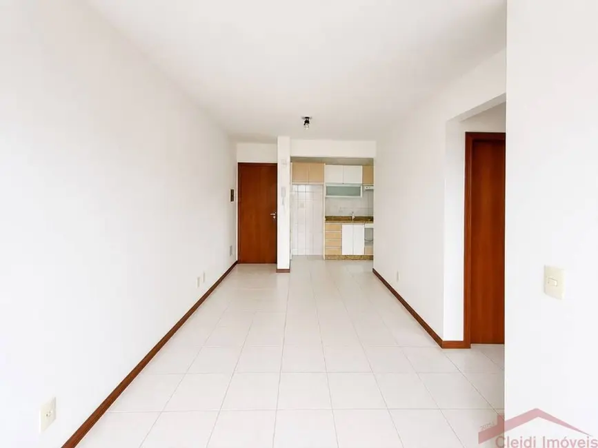 Foto 4 de Apartamento com 2 quartos para alugar, 71m2 em Boa Vista, Joinville - SC