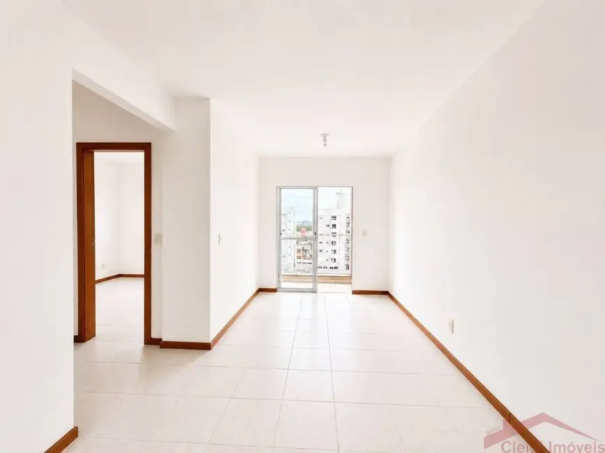 Foto 2 de Apartamento com 2 quartos para alugar, 71m2 em Boa Vista, Joinville - SC