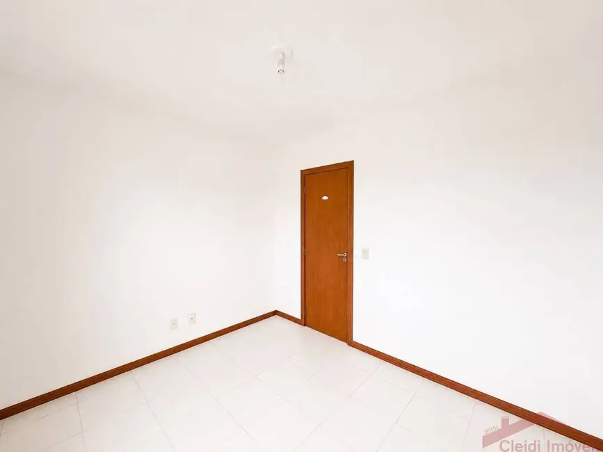 Foto 6 de Apartamento com 2 quartos para alugar, 71m2 em Boa Vista, Joinville - SC