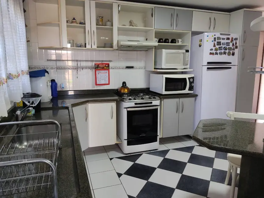 Foto 4 de Casa com 5 quartos à venda, 515m2 em Centro, Balneario Picarras - SC