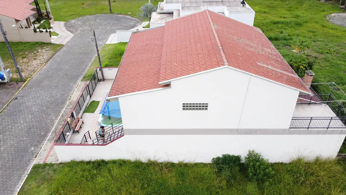 Foto 3 de Casa com 3 quartos à venda, 277m2 em Balneario Picarras - SC