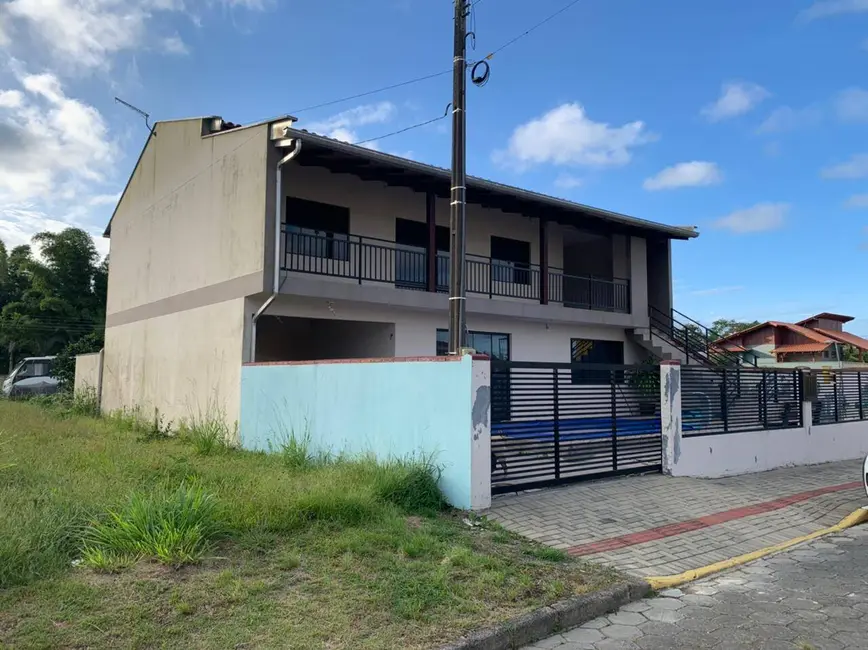 Foto 5 de Casa com 3 quartos à venda, 277m2 em Balneario Picarras - SC