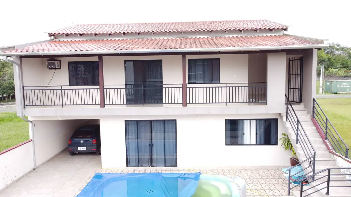 Foto 1 de Casa com 3 quartos à venda, 277m2 em Balneario Picarras - SC