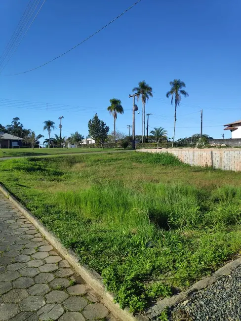 Foto 8 de Terreno / Lote à venda, 240m2 em Balneario Picarras - SC