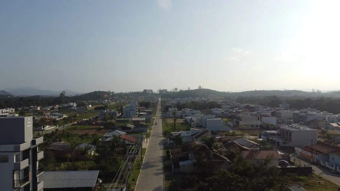 Foto 3 de Terreno / Lote à venda, 386m2 em Balneario Picarras - SC