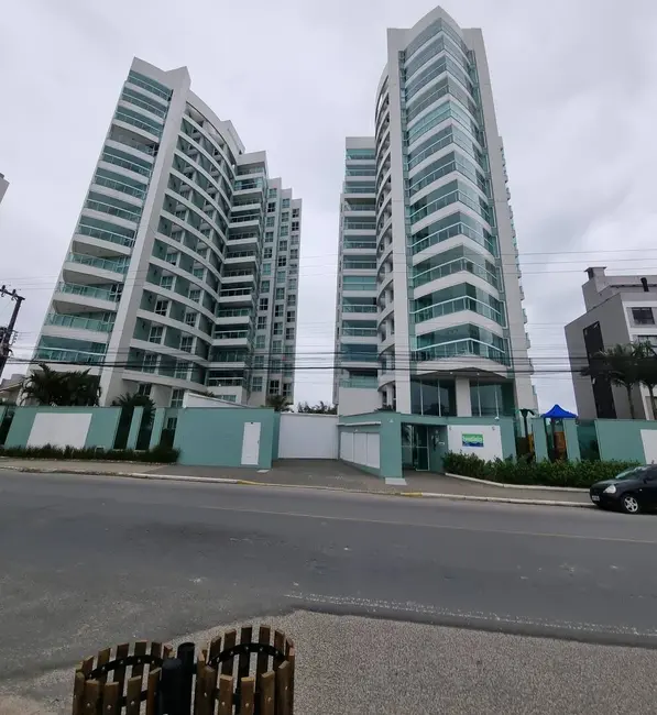 Foto 3 de Apartamento com 3 quartos à venda, 129m2 em Centro, Balneario Picarras - SC