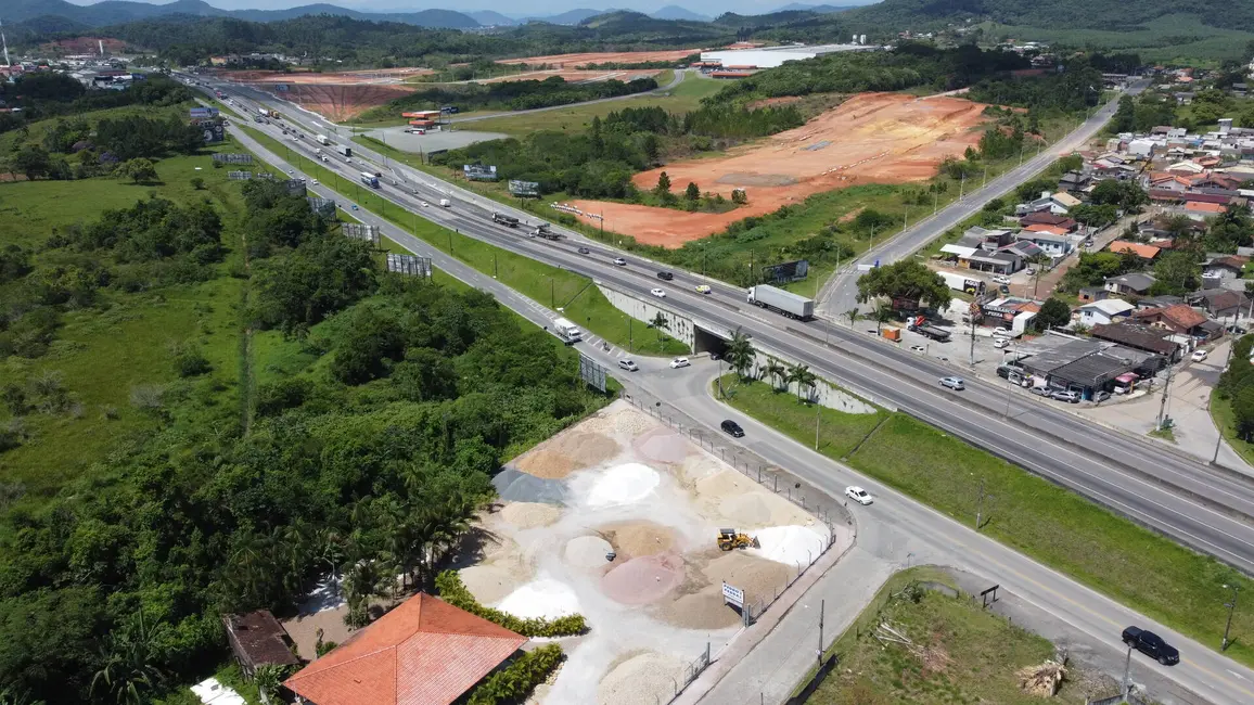 Foto 6 de Terreno / Lote à venda, 2143m2 em Balneario Picarras - SC