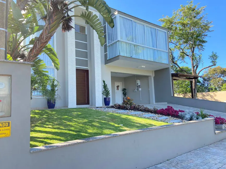 Foto 3 de Casa com 3 quartos à venda, 300m2 em Balneario Picarras - SC