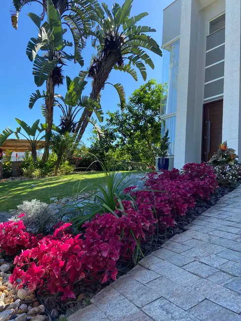 Foto 5 de Casa com 3 quartos à venda, 300m2 em Balneario Picarras - SC