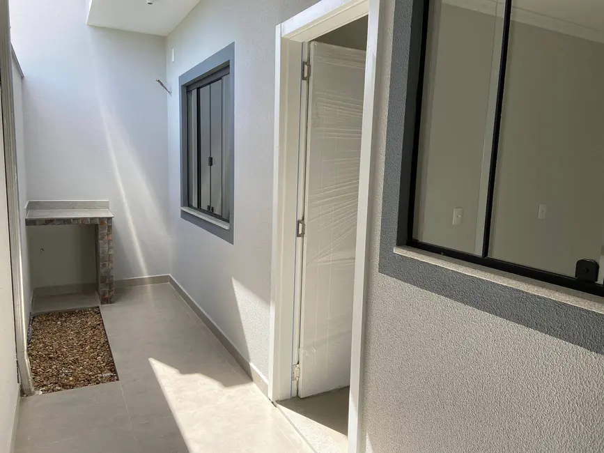 Foto 4 de Casa com 2 quartos à venda, 93m2 em Barra Velha - SC