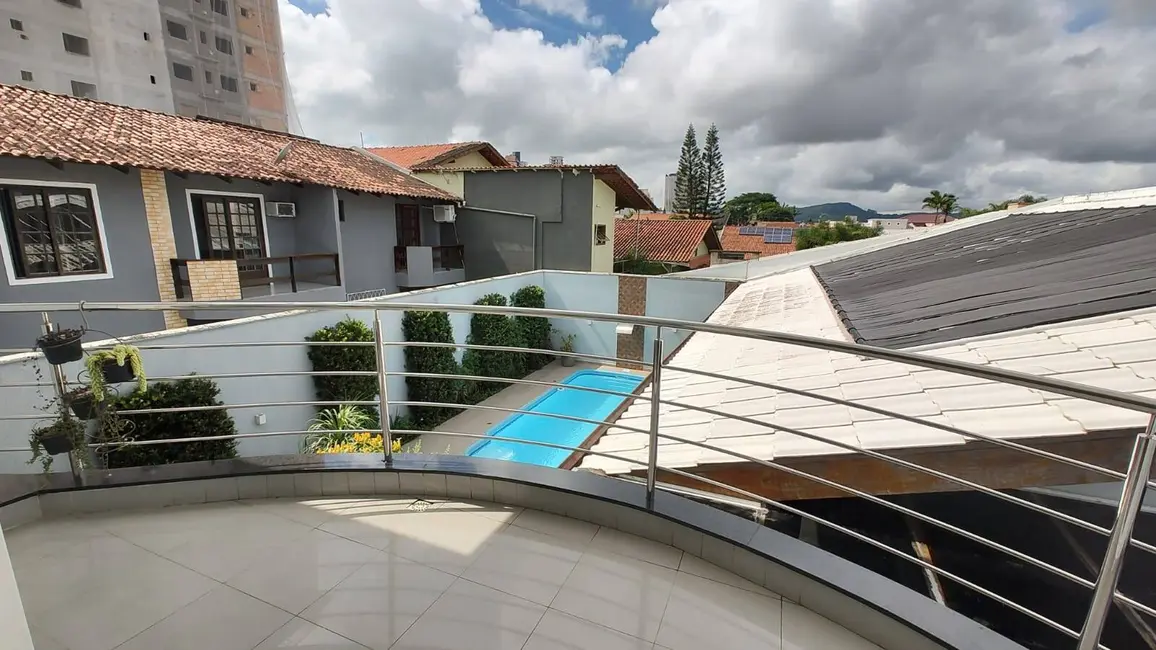 Foto 4 de Casa com 4 quartos à venda, 291m2 em Centro, Balneario Picarras - SC