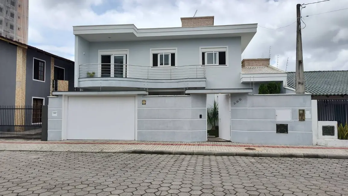 Foto 3 de Casa com 4 quartos à venda, 291m2 em Centro, Balneario Picarras - SC