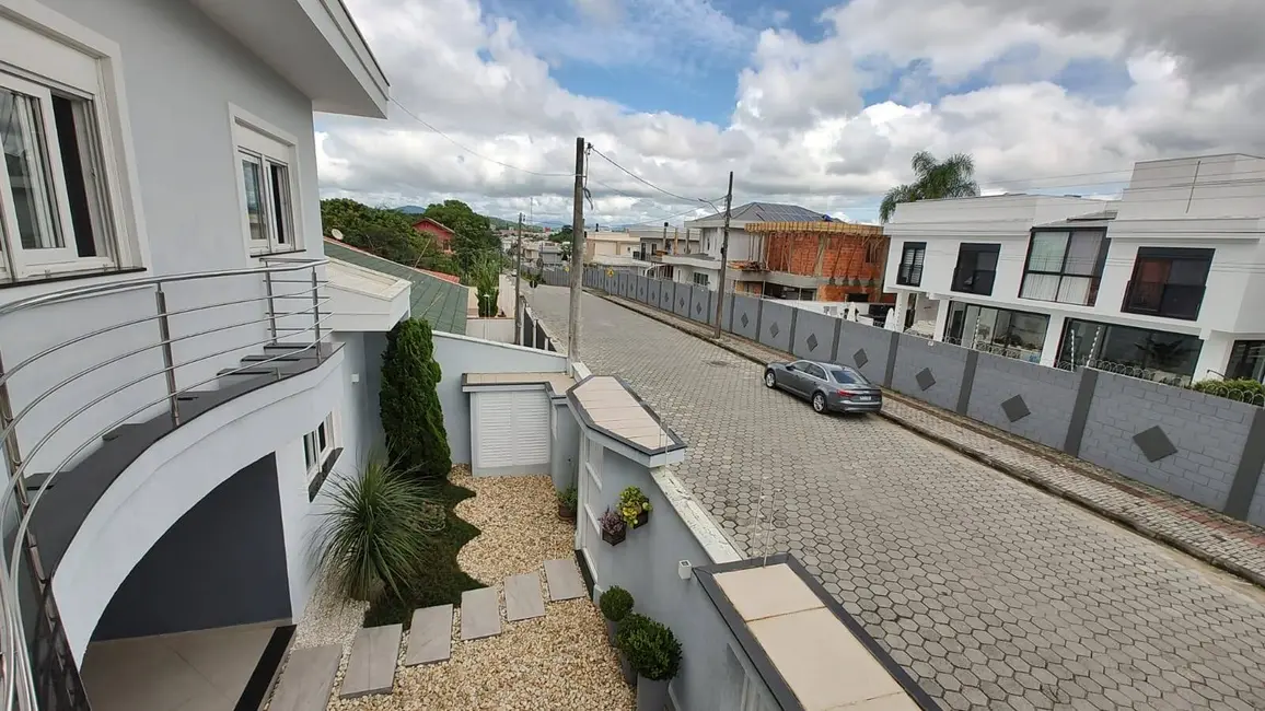 Foto 6 de Casa com 4 quartos à venda, 291m2 em Centro, Balneario Picarras - SC