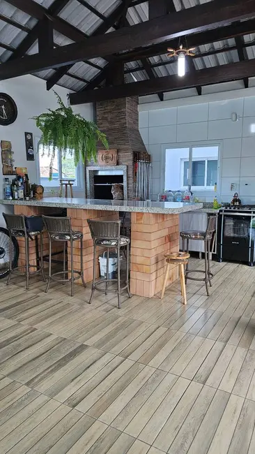 Foto 3 de Casa com 2 quartos à venda, 241m2 em Balneario Picarras - SC