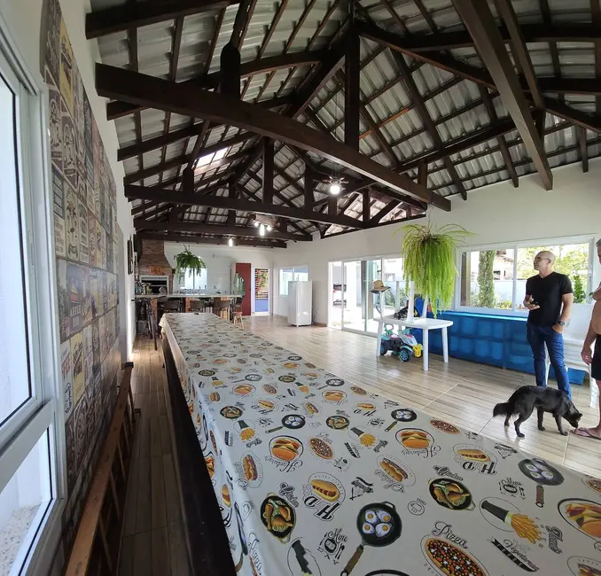 Foto 6 de Casa com 2 quartos à venda, 241m2 em Balneario Picarras - SC