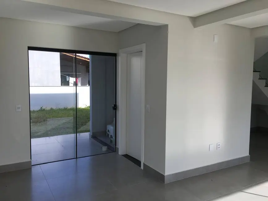 Foto 5 de Casa com 3 quartos à venda em Balneario Picarras - SC