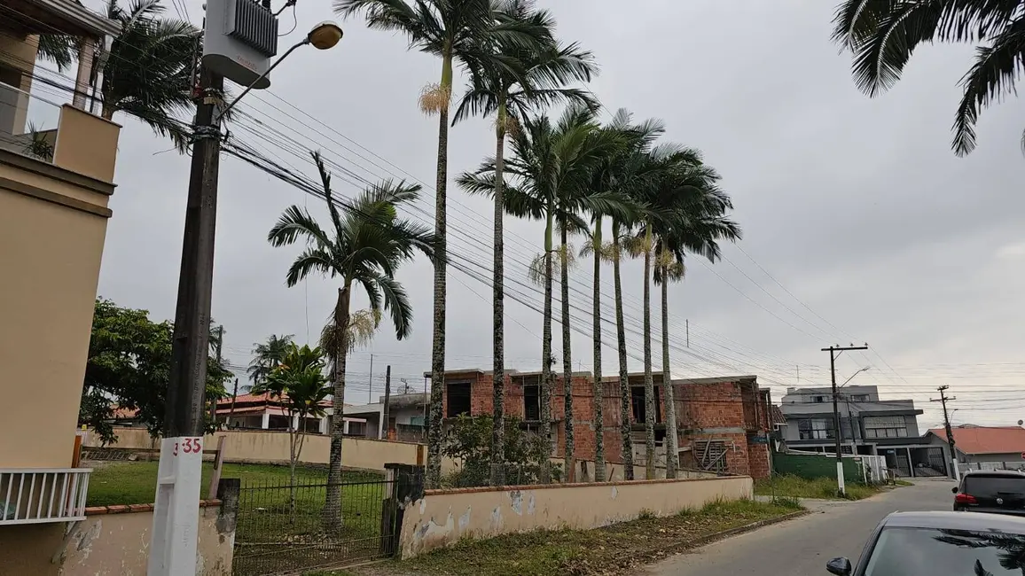 Foto 4 de Terreno / Lote à venda, 1383m2 em Balneario Picarras - SC