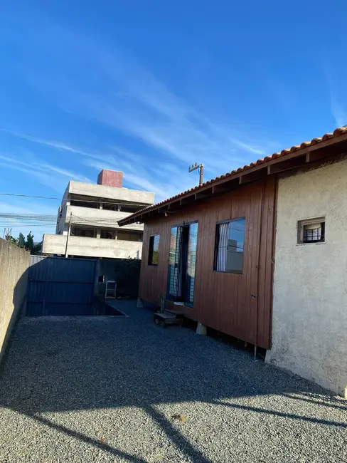 Foto 4 de Casa com 3 quartos à venda, 324m2 em Balneario Picarras - SC