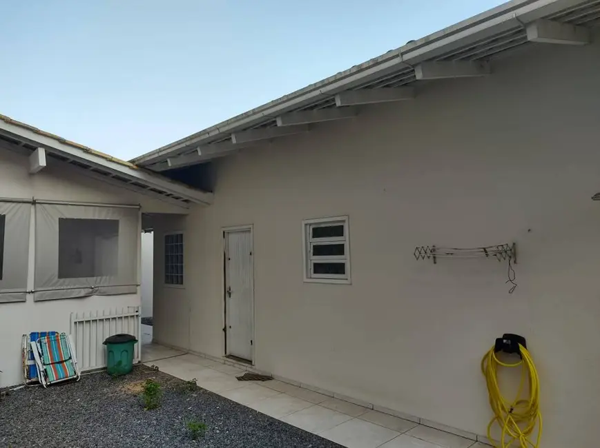 Foto 8 de Casa com 3 quartos à venda, 363m2 em Balneario Picarras - SC