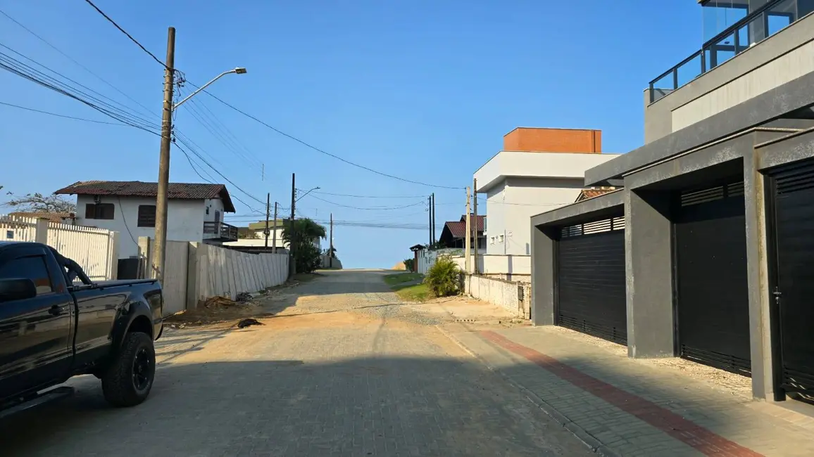 Foto 4 de Casa com 3 quartos à venda, 359m2 em Balneario Picarras - SC