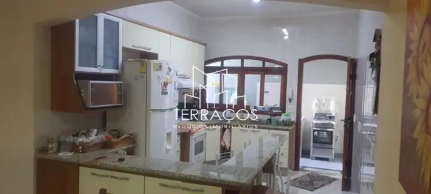Foto 5 de Casa com 3 quartos à venda, 200m2 em Vila de Vecchi, Jundiai - SP