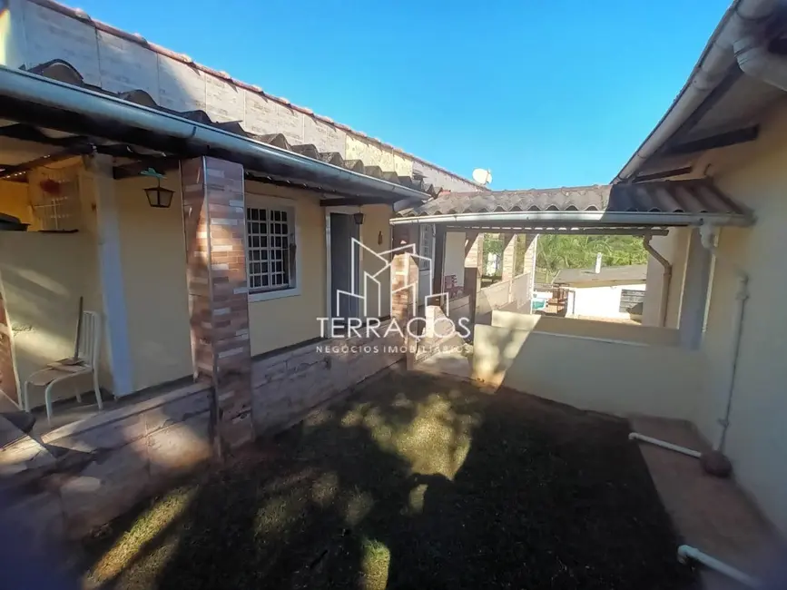 Foto 3 de Chácara com 2 quartos à venda, 250m2 em Atibaia - SP